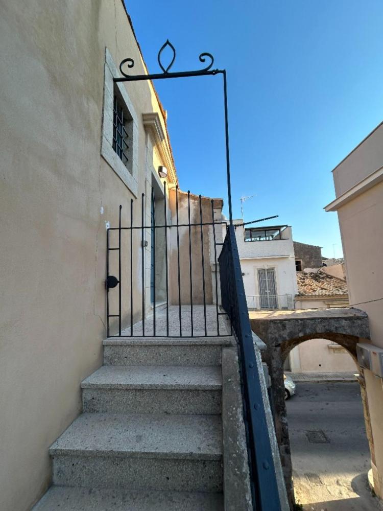 Cavour69 Avola Exterior foto